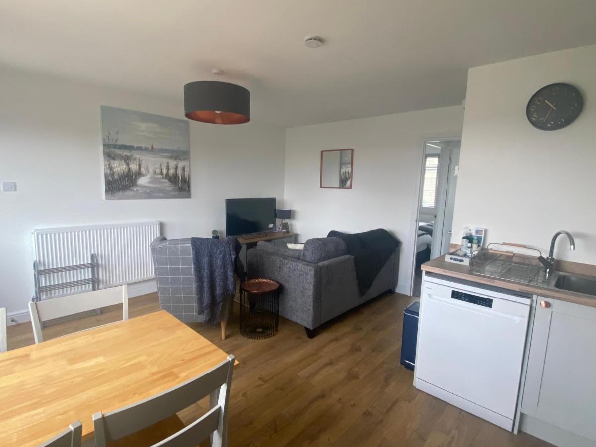 Beau - Brambles Chine, Colwell Bay - 5 Star Wifi - Short Walk To The Hut And Beach - 1 Night Stays Available - Ferry Offers Freshwater Zewnętrze zdjęcie